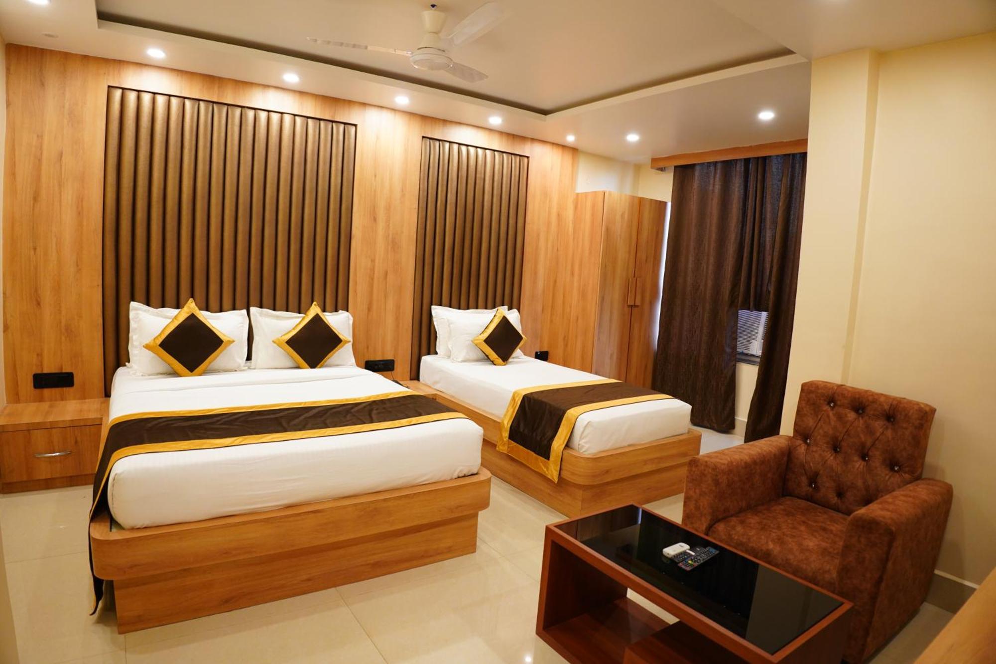 The Marutinandan Grand Hotel Deoghar Exterior foto